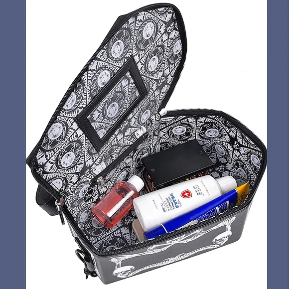 Amazing Skeleton Coffin Casket Handbag with Bone Accessory - Picture 3 of 8